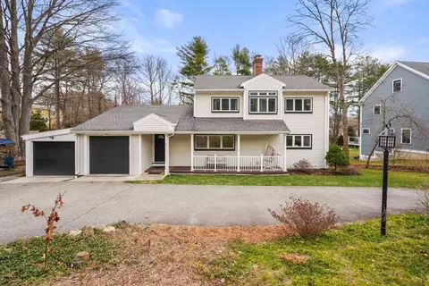 9 Flintlock Rd, Lexington, MA 02420