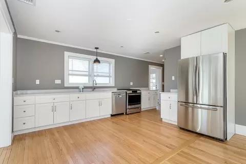 557 Pleasant St, Canton, MA 02021 photo 2