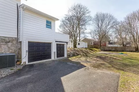 557 Pleasant St, Canton, MA 02021 photo 16