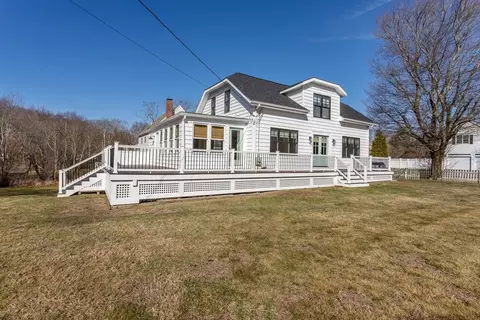 557 Pleasant St, Canton, MA 02021 photo 17