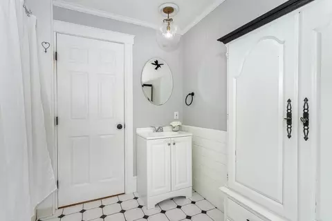 557 Pleasant St, Canton, MA 02021 photo 8
