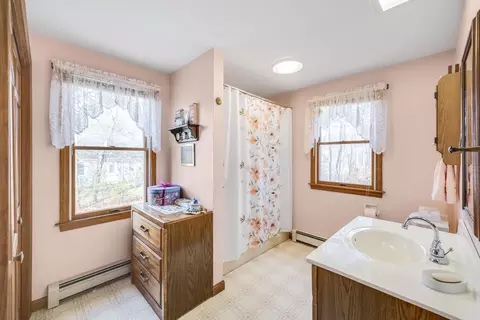 Bath - 19 Eldia Way, Eastham, MA 02642 photo 1 of 2