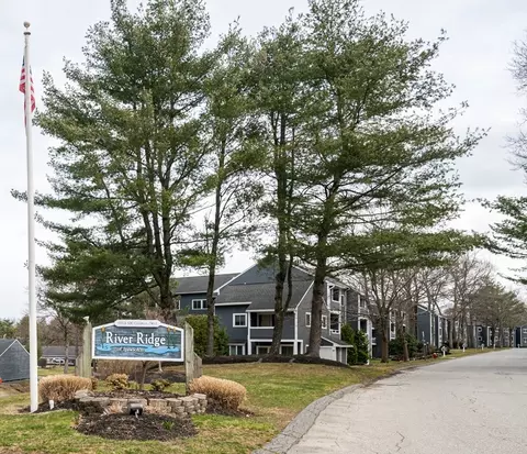 400 Colonial Dr #43, Ipswich, MA 01938