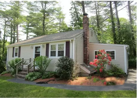 45 Walnut St, Plymouth, MA 02360