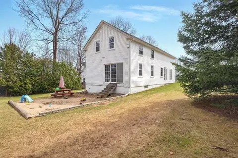 Exterior - 14 Bacon St, Westminster, MA 01473 photo 5 of 6