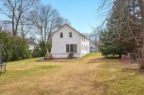 Exterior - 14 Bacon St, Westminster, MA 01473 photo 3 of 6