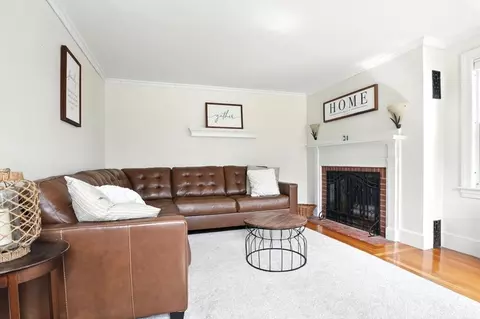 Living - 14 Bacon St, Westminster, MA 01473 photo 4 of 4