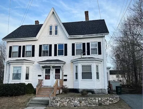 21 Merrimack #21, North Andover, MA 01845