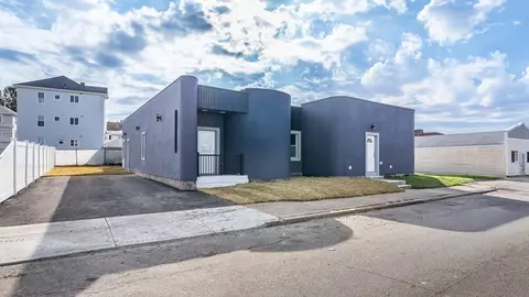 146 18th St, Fall River, MA 02723