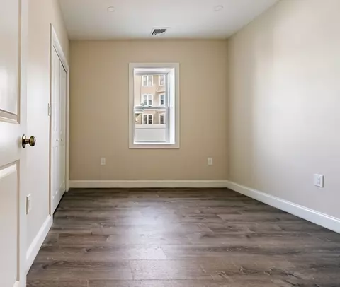 Bedroom - 146 18th St, Fall River, MA 02723 photo 3 of 10
