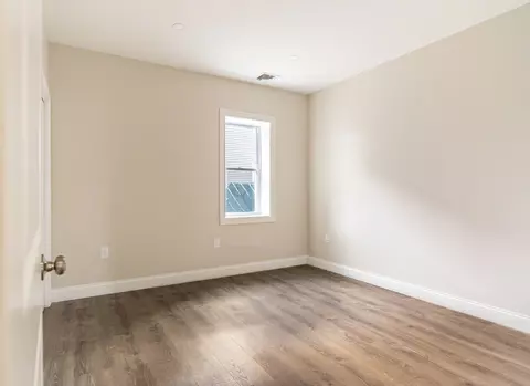 Bedroom - 146 18th St, Fall River, MA 02723 photo 1 of 10