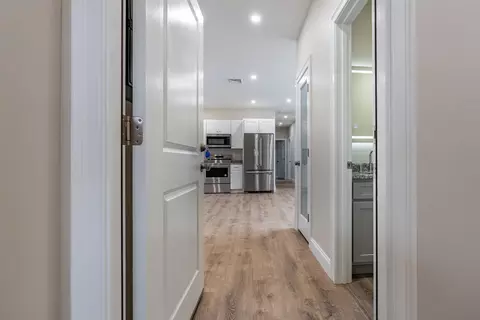 Entry Way - 146 18th St, Fall River, MA 02723 photo 5 of 8
