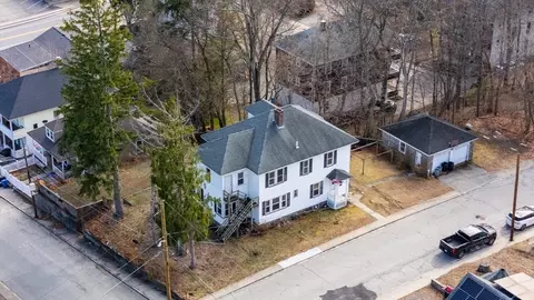 9 Prospect St, Blackstone, MA 01504