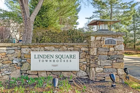 11 Oak St #59, Wellesley, MA 02482