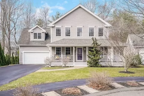 14 Monadnock Ln, Merrimack, NH 03054