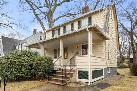 27 Hawthorne Ave, Arlington, MA 02476