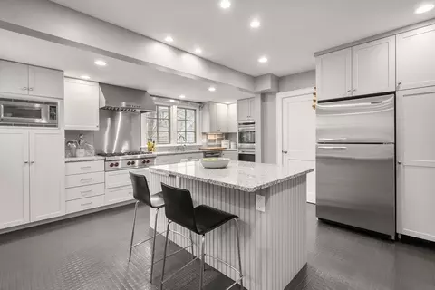 65 Atherton Rd, Brookline, MA 02446 photo 7