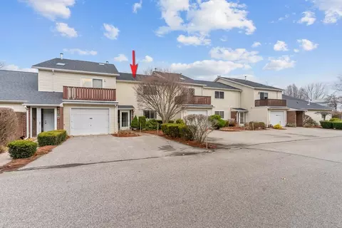 884 Halifax Dr #884, Warwick, RI 02886