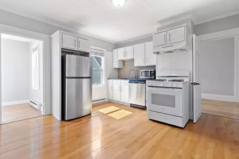 37 Belmont St #3, Boston, MA 02129