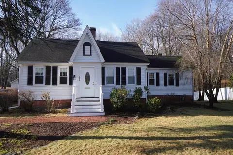 267 Commonwealth Ave, North Attleborough, MA 02763