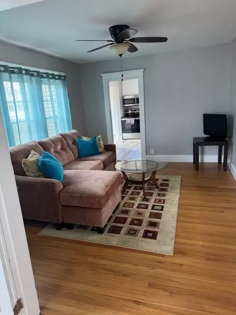 1038 Sumner Ave, Springfield, MA 01118 photo 9