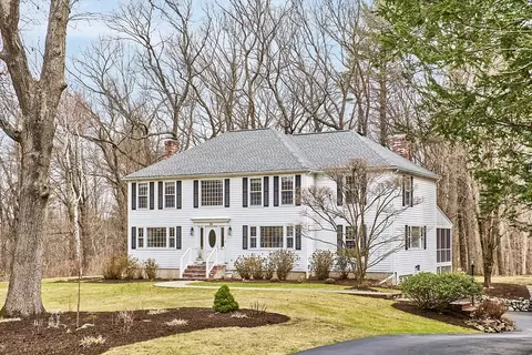 24 Greybirch Rd, Andover, MA 01810