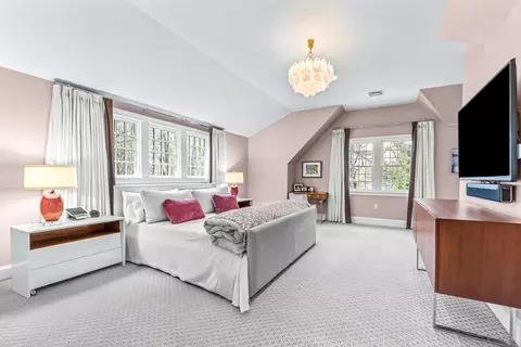 22 Chadwick Rd, Weston, MA 02493 photo 16