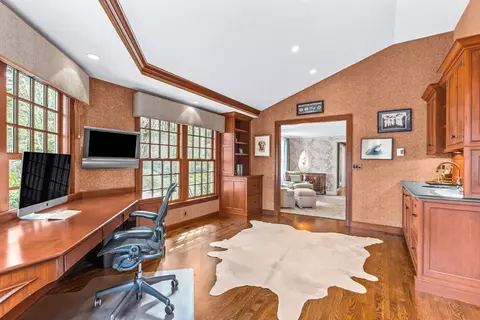 22 Chadwick Rd, Weston, MA 02493 photo 6