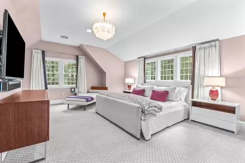 22 Chadwick Rd, Weston, MA 02493 photo 17