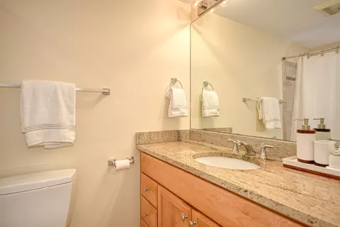 61 Brackett Pl #C, Marblehead, MA 01945 photo 25