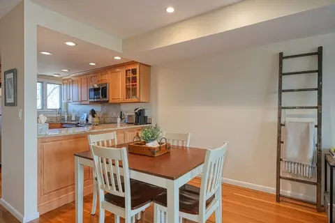 61 Brackett Pl #C, Marblehead, MA 01945 photo 12