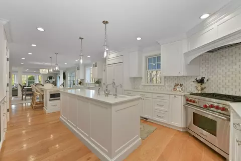 111 East St, Hingham, MA 02043 photo 17