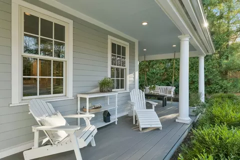 111 East St, Hingham, MA 02043 photo 3