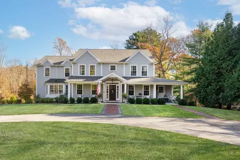 111 East St, Hingham, MA 02043