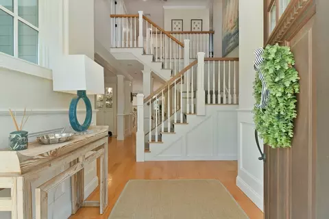 111 East St, Hingham, MA 02043 photo 5