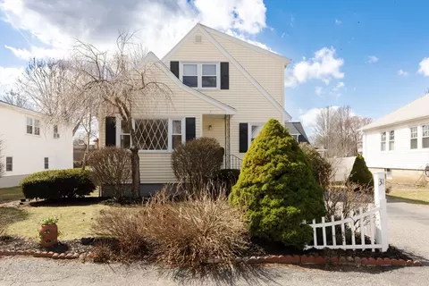 31 Sherman Rd, Dedham, MA 02026