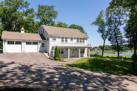 52 Elmore Rd, Hingham, MA 02043