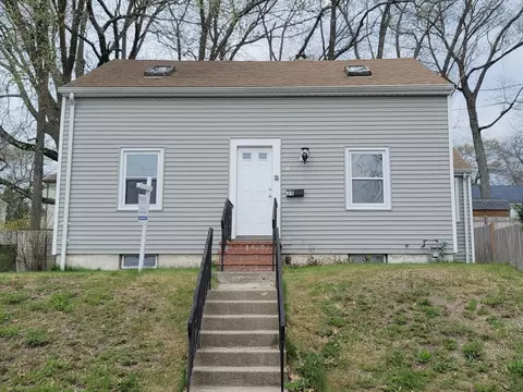 34 Hallron St, Hyde Park, MA 02136