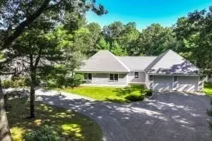 24 Brandywyne Ct, Cotuit, MA 02635 photo 2