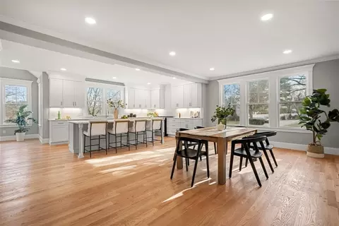 1 Huntington St, Natick, MA 01760