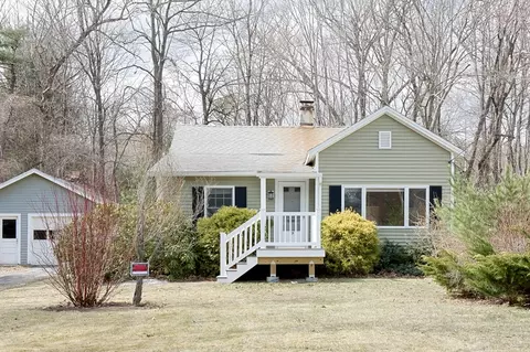 39 Bancroft St, Holden, MA 01520