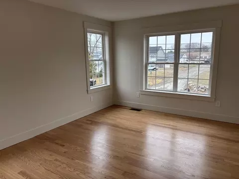 72 Valmor St, Worcester, MA 01604 photo 17