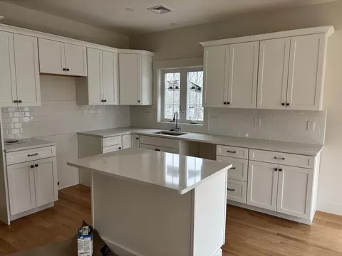 72 Valmor St, Worcester, MA 01604 photo 5