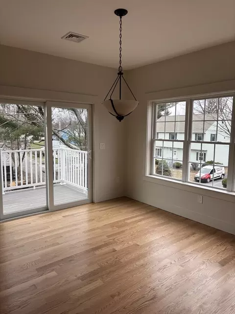 72 Valmor St, Worcester, MA 01604 photo 6