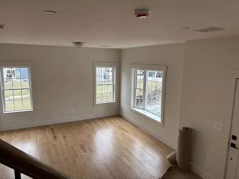 72 Valmor St, Worcester, MA 01604 photo 7