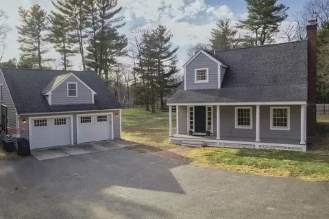 3 Pine Grove Rd, Medfield, MA 02052