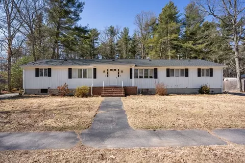10 Lawndale Rd, Mansfield, MA 02048