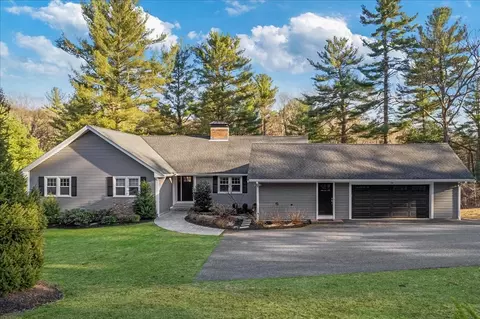 148 Pine St, Dover, MA 02030