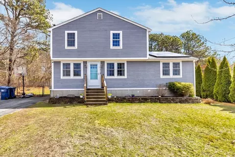 1616 State Rd, Plymouth, MA 02360