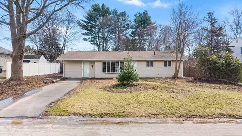 103 Stephen Dr, Brockton, MA 02302